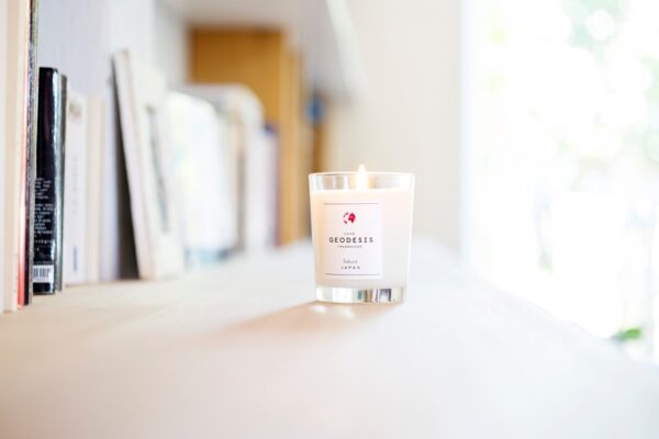 Geodesis sakura candle