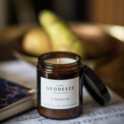 Geodesis tuberose candle