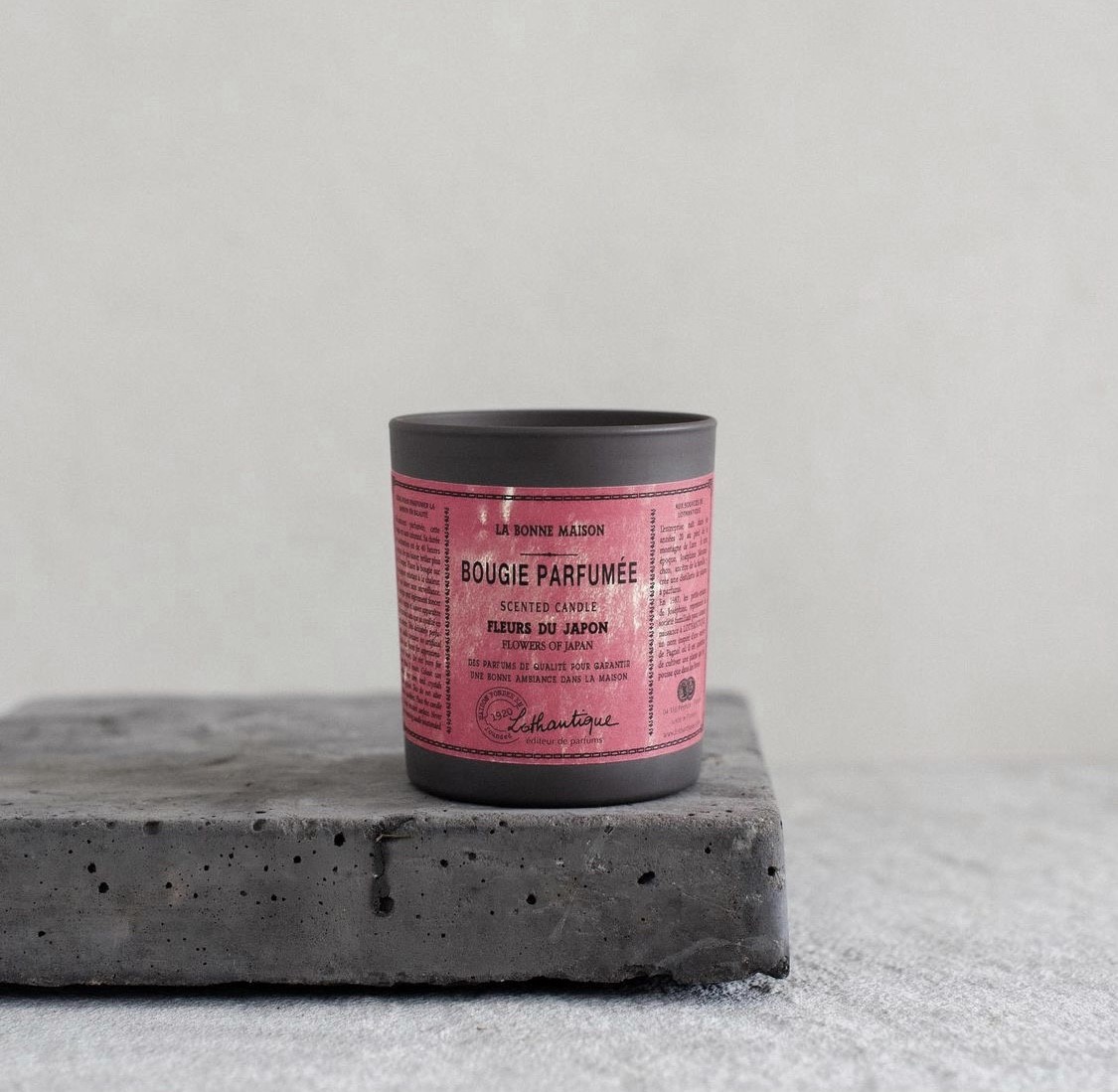 Lothantique candle